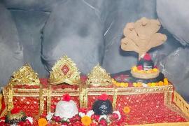 Utkal Yuva Ganesh Utsav Samiti inaugurated the Maa Vaishnav Devi Cave in Dulari Nagar by Sushil Sunny Agarwal, committee convenor Mukesh Mongraj, president Prakash Deep, Raipur, Chhattisgarh, Khabargali