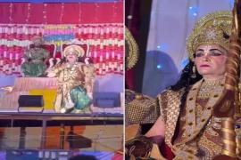 The artist playing the role of Ram in Ramleela died of a heart attack on stage, Khabargali