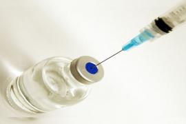 As soon as the doctor gave the injection, his health deteriorated, the family went to get medicine, when he returned he had died...  cg news latest news hindi news durg news khabargli 