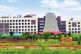 Strict action on negligence in cataract operation, eye surgeon along with eye assistant and staff nurse also suspended, Chhattisgarh, Khabargali