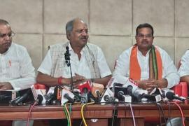 Raipur, Khabargali, MP Brijmohan Agrawal while addressing a press conference organized at BJP office Ekatma Parisar on Sunday said that Raipur South Assembly has become a tourist destination for the Congress party.