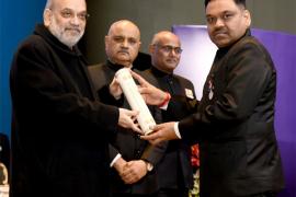 Chhattisgarh cadre IPS Amit Kumar awarded with President's Police Medal, Khabargali