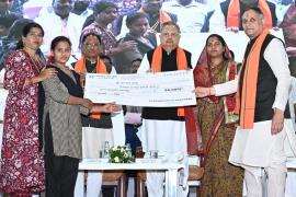 Chhattisgarh Disabled Finance and Development Corporation will now be Chhattisgarh Divyangjan Finance and Development Corporation, Chief Minister Sai announced, newly appointed Chairman Lokesh Kavadia took over the responsibility, our government is committed to the overall development of the disabled: Chief Minister Vishnu Dev Sai, Assembly Speaker Dr. Raman Singh, Women and Child Development Minister Mrs. Laxmi Rajwade, Raipur, Khabargali