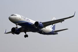 Emergency landing of Indigo plane coming from Indore to Raipur, flight cancellation and passengers' money cg hindi news big News latest news khabargali 