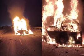 A horrific accident on the Mumbai-Agra National Highway, 4 people died in a collision between a van and a car. Hindi news big News latest News khabargali 