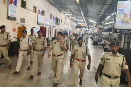 Raipur on high alert after Delhi blast; strict checking at airport and railway station Chhattisgarh News hindi news latest News khabargali 