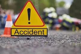 Accident on National Highway: Two cars collide head-on, 5 people die tragically hindi News big news latest news khabargali 