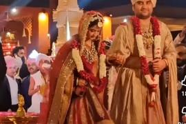 Jai Jai Indresh Upadhyay tied the knot of marriage, took seven rounds with Shipra Sharma of Haryana, Jaipur, Vrindavan, Brij, Krishna, Radhe, Govardhan, Gopi, Ashtanidhi, Mother Cow, Mother Yashoda, Mother Devaki, Nand Baba, Vasudev Ji, Vrishbhanu Ji, Mother Kirti, Eight Friends, Eight Friends, Govardhan, Yamuna Ji, Mathura, Khabargali