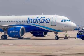 Indigo Airlines suffers technical glitch, Mumbai-Ahmedabad, Bengaluru and Delhi flights affected, 1000 passengers stranded hindi News latest News khabargali 