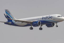 Bomb threat on IndiGo flight to Hyderabad, diverted to Ahmedabad hindi News latest news big News khabargali 