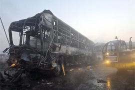 Tragic accident on expressway: 7 buses and 2 cars collide, 4 dead, 25 injured, screams galore hindi news big news latest News khabargali 