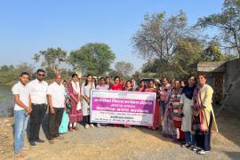 Mushroom cultivation provides a new direction for villagers – Adani Foundation initiative. Exposure visit held in Sivni village, 18 beneficiaries participated. Adani Foundation to support 100 women this year as well. Raigarh, Chhattisgarh, Khabargali.
