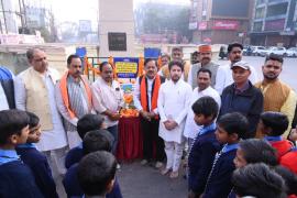 रायपुर में गूंजा 'जय हिंद' का नारा: नेताजी सुभाष चंद्र बोस की जयंती पर भव्य छात्र रैली, स्टेशन चौक के सौंदर्यीकरण की उठी मांग नगर निगम संस्कृति विभाग ने जोन 2, 4 के सहयोग और छत्तीसगढ़ युवा सेवा संगठन का सयुंक्त आयोजन, स्वतंत्रता संग्राम सेनानी स्वर्गीय नेताजी कन्हैया लाल बाजारी,स्वर्गीय श्री गोविंद शर्मा 'पम्मी, छत्तीसगढ़ राज्य लौह शिल्पकार विकास बोर्ड के अध्यक्ष प्रफुल्ल विश्वकर्मा,सोनू शर्मा, छत्तीसगढ़, खबरगली 