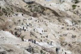 खदान में भूस्खलन, मलबे में दबने से 200 श्रमिकों की मौत खबरगली 200 workers die in mine landslide, buried under debris hindi news big news khabargali 