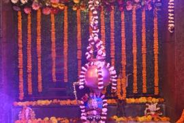Mahashivratri celebrations in Raipur, devotees danced to the hymns of Lallu Maharaj, Chintahar Hanuman Temple in Chaubey Colony was filled with flowers, Chhattisgarh, Khabargali