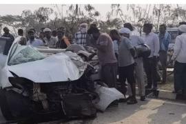 तेज रफ्तार ट्रक ने कार को मारी ठोकर,  4 CRPF जवानों की मौत खबरगली 4 CRPF jawans killed as speeding truck hits car hindi news latest news khabargali 