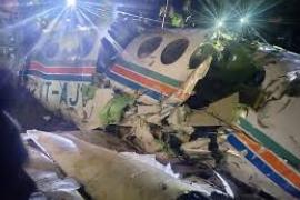  मरीज को लेकर जा रही एयर एंबुलेंस हुई क्रैश, विमान सवार सभी 7 लोगों की मौत खबरगली Air ambulance carrying a patient crashes, killing all 7 on board. hindi news jharkhand news khabargali 