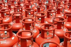 Raipur faces gas crisis, LPG supply to homes, schools and hospitals to remain uninterrupted; more than 3 dozen restaurants closed, Chhattisgarh, Khabargali