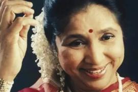 "Goodbye Asha Tai! The Nightingale of India, who ruled hearts for decades with her velvety voice, passes away; a chapter of music ends in silence", Khabargali