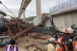Slab of under-construction bridge over Betwa river collapses, 6 killed hindi News latest News big news khabargali 