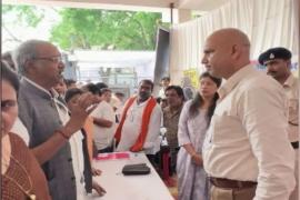 MP Brijmohan Agrawal's tough stance: "If I know, why don't the police and excise department?", publicly reprimanding officials for illegal liquor sales in Raipur, Raipur, Chhattisgarh, Khabargali