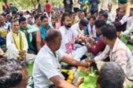  500 villagers wrote an emotional letter in blood demanding electricity and appealed to the Prime Minister hindi news latest news khabargali 