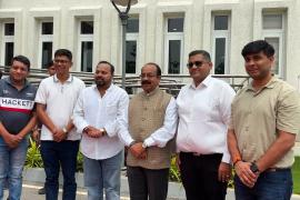 Deputy Chief Minister Arun Saw inaugurated the "Johar Jagannath" program by flagging off the wish chariot. The grand installation of Lord Jagannath and media interaction program concluded at A.T. Palace. Tilokchand Bardia Chairman, Nitin Bardia, Nikesh Bardia, Anopchand Tilokchand Jewellers Pvt. Ltd. A.T. Palace, Kotwali Chowk, Raipur Chhattisgarh, Khabargali