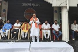 PM Modi Mann Ki Baat 136th Episode: The magic of 'Mann Ki Baat' spread in Raipur, Lokesh Kavadia and Sanjay Srivastava listened to the 136th edition with the party workers, got the mantra of self-reliance and national service from 'Mann Ki Baat': Special enthusiasm was seen in Shankar Nagar Mandal of Raipur, got the mantra of self-reliance and national service from 'Mann Ki Baat': Special enthusiasm was seen in Shankar Nagar Mandal of Raipur, Khabargali