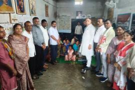 Bijapur, Bhopalpatnam, Guttapara, Chandangiri, Indravati River, flood, Chhattisgarh Disabled Finance and Development Corporation Chairman Lokesh Kavadiya, relief material, Chhattisgarh, BJP, Maharashtra border, rain, flood affected families, Bijapur News, Khabargali
