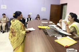 Tarnishing the image by making objectionable pictures created with AI viral on social media is a cyber crime, Women Commission advised filing an FIR, Dr. Mamta Sahu, Chairperson of Chhattisgarh State Women Commission, Ms. Deepika Shori, Member, Khabargali