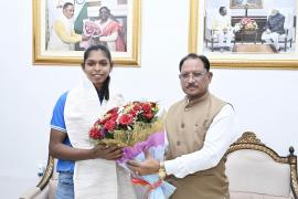 Announcement made to award ₹51 lakh to gold medalist Sanju Devi meeting held at the Chief Minister's residence latest news hindi news khabargali 