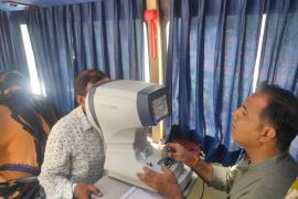 Raipur Press Club, Mahavir International Service Organization, Free Eye Check up, Eye Camp, Cataract Operation, Health, State Minister rank Lokesh Kavadiya, Raipur, Chhattisgarh, Khabargali