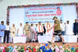 Distribution of equipment for disabled, Kabirdham News, Deputy Chief Minister Vijay Sharma, Chairman of Chhattisgarh Disabled Finance and Development Corporation Lokesh Kavadiya, Chhattisgarh Disabled Finance and Development Corporation, Artificial Limb Distribution Camp, Khabargali