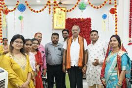 Raipur News, Mahajan Automobiles, Chhattisgarh, Bajaj Showroom Raipur, MP Brijmohan Agarwal, Raipur Rural Assembly MLA Motilal Sahu, Sejbahar, Area Sales Manager of Bajaj Auto Limited Amit Singh, Area Service Manager Vikas Thakur, Dealer Ujjwal Agarwal, Proprietor Yogesh Devangan, Khabargali