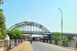 Young woman dies after falling from Bhilai Power House overbridge; police investigating.hindi news latest news khabargali 