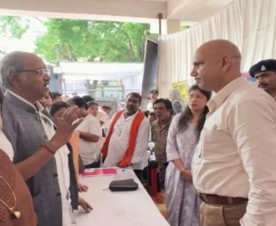 MP Brijmohan Agrawal's tough stance: "If I know, why don't the police and excise department?", publicly reprimanding officials for illegal liquor sales in Raipur, Raipur, Chhattisgarh, Khabargali