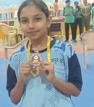 25th State Level Karate Championship: Dhanishtha Sahu of Raipur won bronze medal in Under-14 category, Coach Karate Instructor Gopal Kumar, Aastha Public School located in Kavita Nagar, Raipur, Chhattisgarh, Khabargali