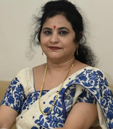 Dr. Mamta, the new chairperson of Chhattisgarh State Women Commission, declared women's safety and justice as her top priority. Senior BJP leader and renowned social worker, daughter of former state minister of the state government, Shri Kripa Ram Sahu, Raipur, Khabargali