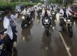 MBBS intern doctors' strike: Young doctors abandon hospital duties and embark on a bike rally, demanding a stipend of ₹30,000. The protest began in Raipur's Mekara. Intern doctors' protests intensified in several states, including Chhattisgarh, Khabargali 