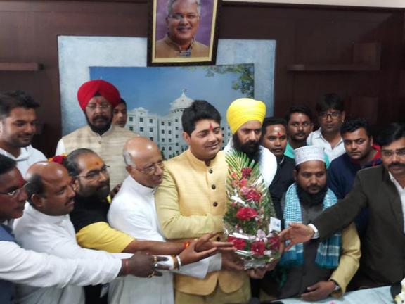 Mayor Ejaz Dhebar entered the chamber amid prayers from Pandit, Father, Giani ji and Maulvi khabargali