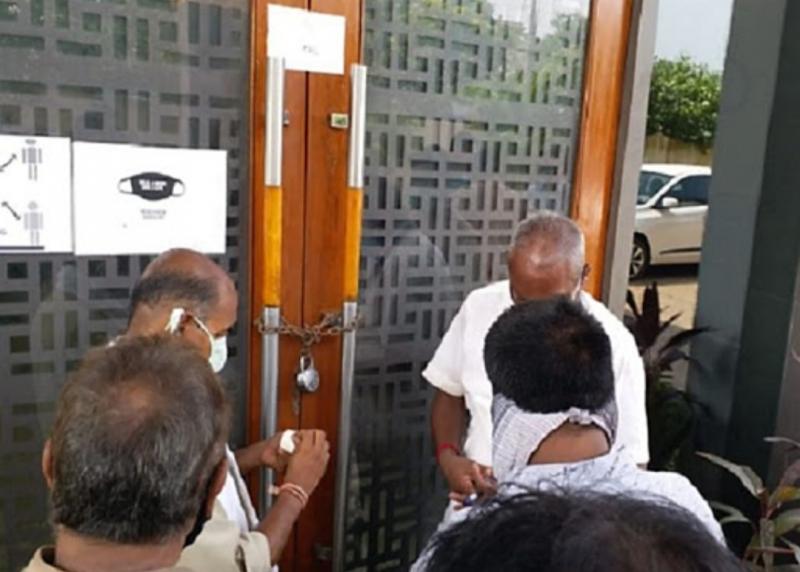 Queens Club raipur khabargali chhattisgarh Goli Case lockdown police Telibandha police station 