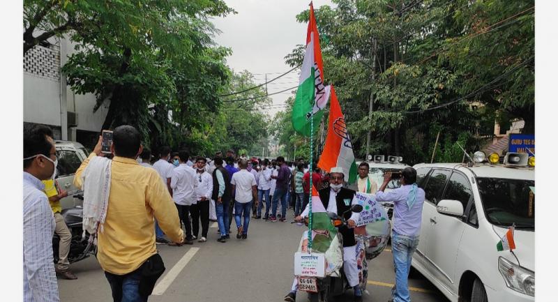 Opposition to Kisan Bill, walking tour, Central Government, Governor Ms. Anusuiya Uike, Chief Minister Bhupesh Baghel and Chhattisgarh Pradesh Congress Committee, President Mohan Markam, Raj Bhavan