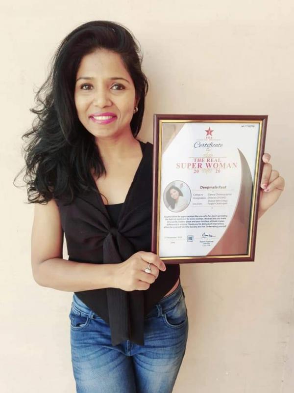 Choreographer, Deepmala Raut, The Real Super Woman 2020, Award, Raipur, FSI, , Khabargali,  DWD, Dance With Deep, FSIA,Forever Star India Awards