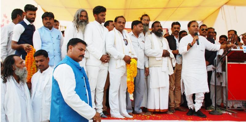 Sixth descendant of Guru Baba Ghasidas ji, Jayanti, Guru Gaddi, Shobhayatra, Chhattisgarh Pradesh, Cabinet Minister Jagatguru Rudrakumar, Satnam Sandesh Yatra, Khabargali
