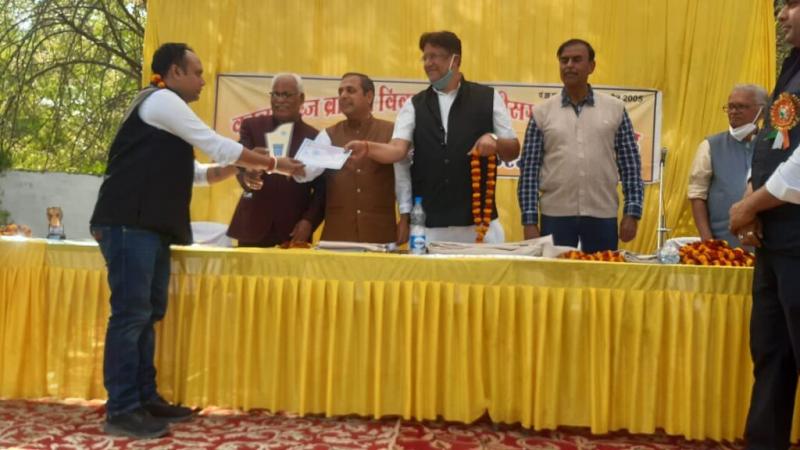 Kanyakubj Brahmin Vikas Manch Chhattisgarh, Shailesh Pandey, Shivmangal Pandey, Retired District and Sessions Judge, Anjaya Shukla, Alumni Association President Pt.  Ravi Shankar University, Bilaspur, Khabargali