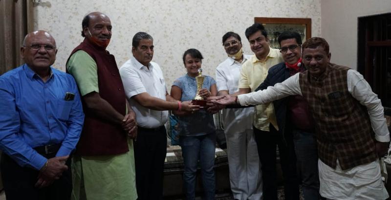 Priya Masheri, Praveen Masheri, Raipur, Corona, Kovid - 19 Vaccine Research Team, Clinical Research at Serum India Institute, Trilok Baradia, Jitendra Barlotta, Harakh Malu, Lalit Patwa, Chandresh Shah and Kanhaiya Lunawat, Jain Samaj, Khabargali