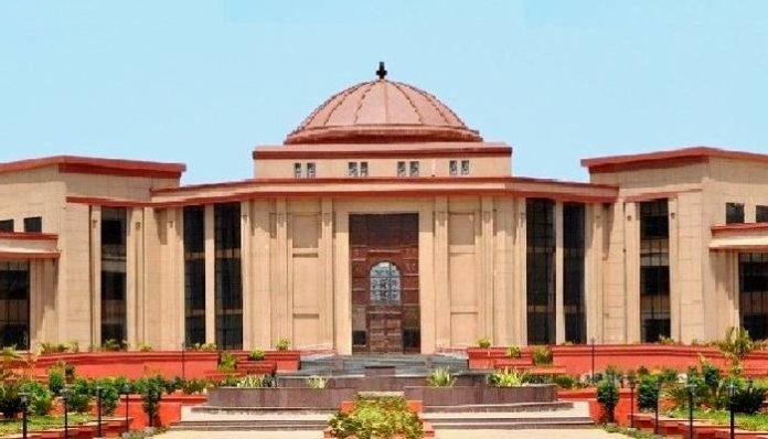 Chhattisgarh High Court, Narendra Kumar Vyah, Naresh Kumar Chandravanshi, Judge, Khabargali