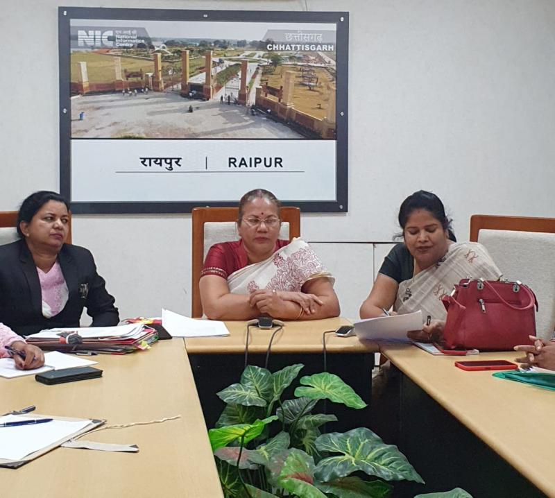 Dr.  Kiranmayi Nayak, State Women's Commission, Women and Child Development Department, Sakhi Forest Stop Center, Chhattisgarh, Khabargali