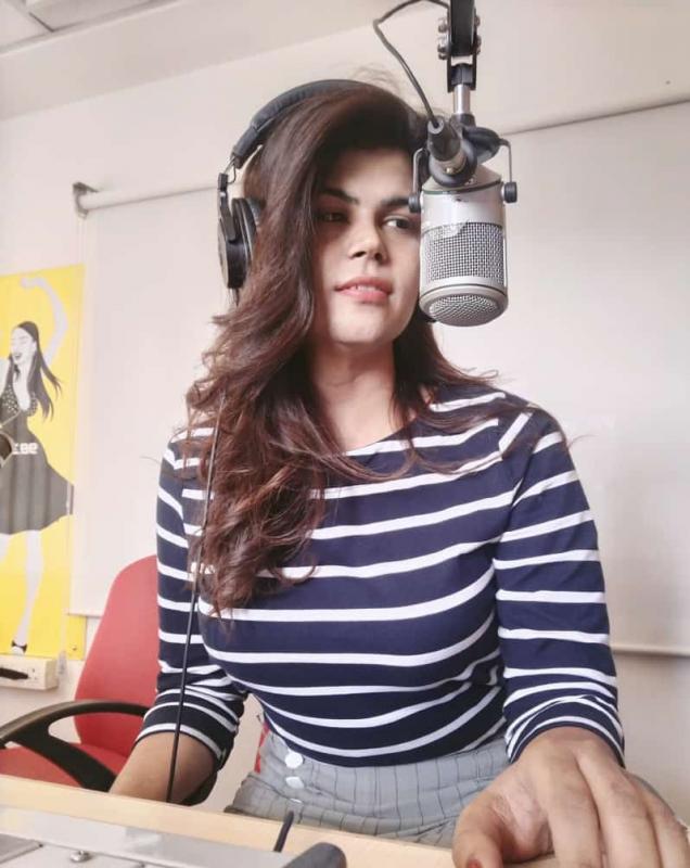 Transgirl, Winner Bajaj, Nikki Bajaj, Radio Mirchi 98.3, International Women's Day, Beautician, Hair Specialist, Modeling, Miss International Transquin, Instagram, Mount Friendship Peak, Trans Gender, Raipur, Chhattisgarh, Khabargali