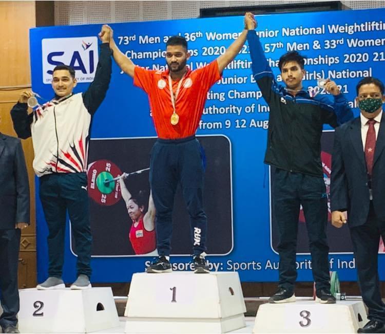 Subhash Lahre, Junior National Weightlifting Championship, Gold Medal, Karan Lahre, Gudhiyari, Satnami Para, Jai Satnam Vyayama Shala, Ajaydeep Sarang, Raipur, Chhattisgarh, Khabargali